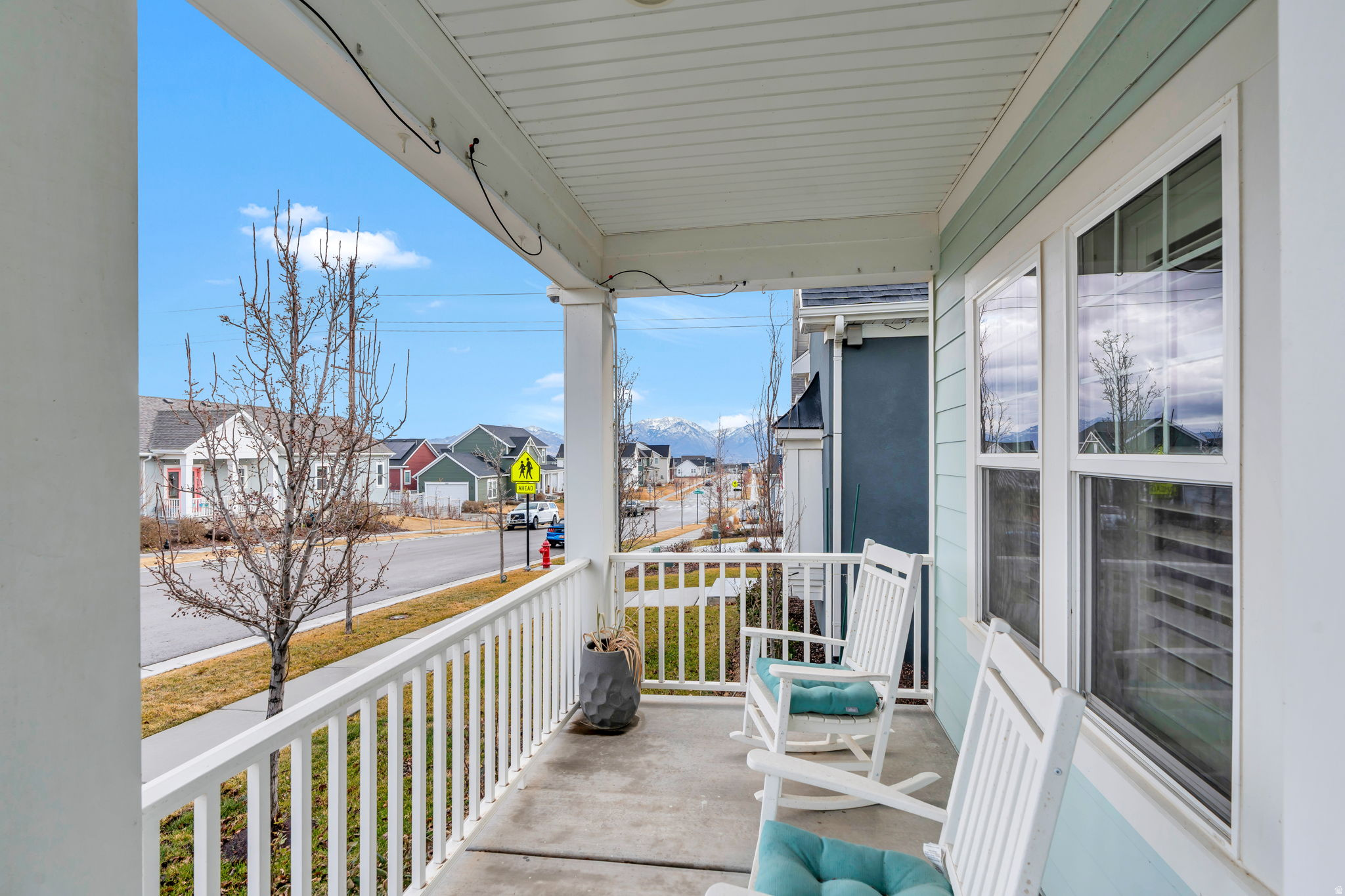 DAYBREAK - Residential