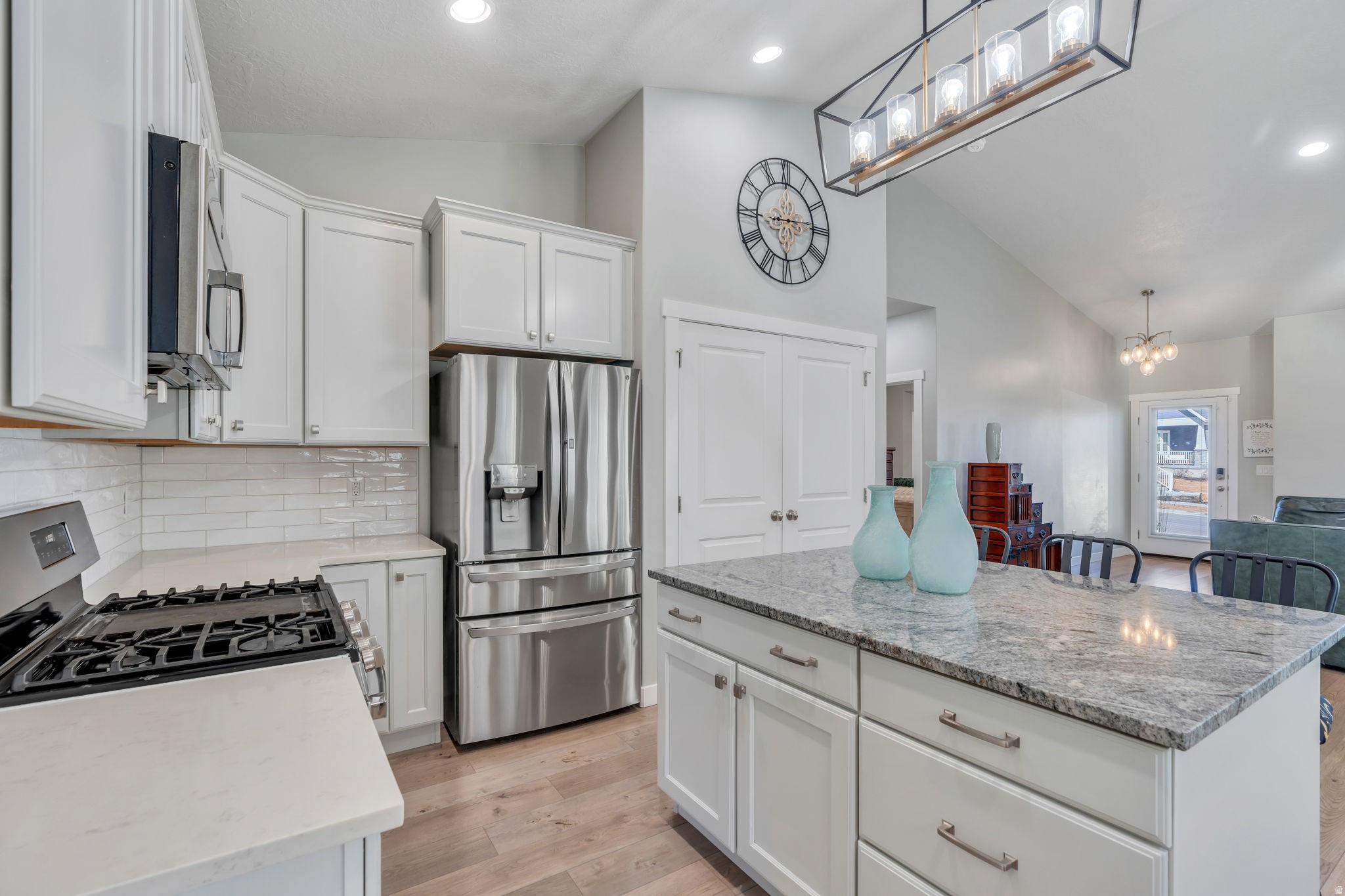 DAYBREAK - Residential