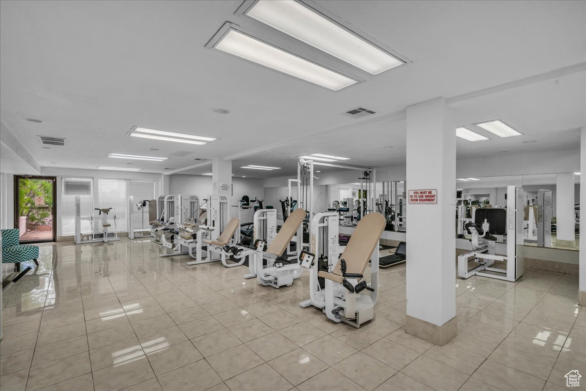 LAS PALMAS RESORT CONDO 1A - Residential