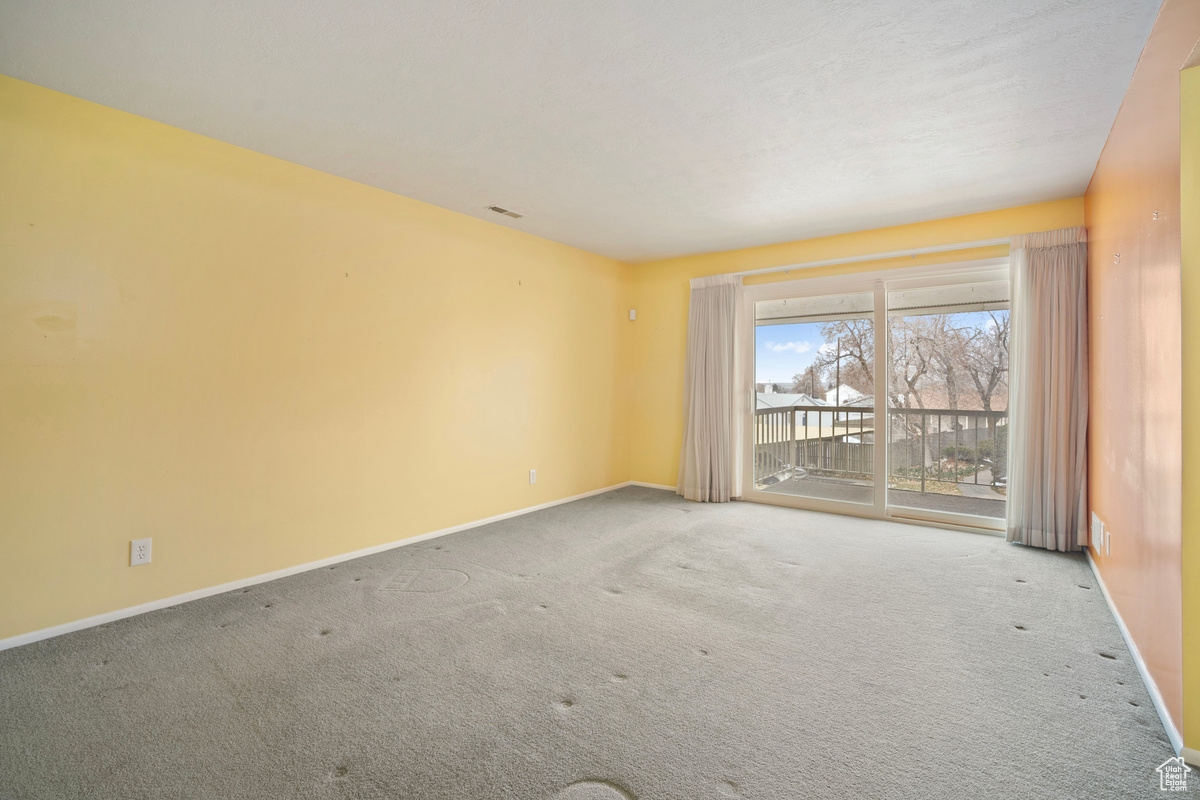 305 E Peach Ln #G, Bountiful, Utah image 3