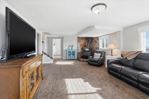 Tiny photo for 789 W 3500 N, Pleasant View, UT 84414 (MLS # 2131494)