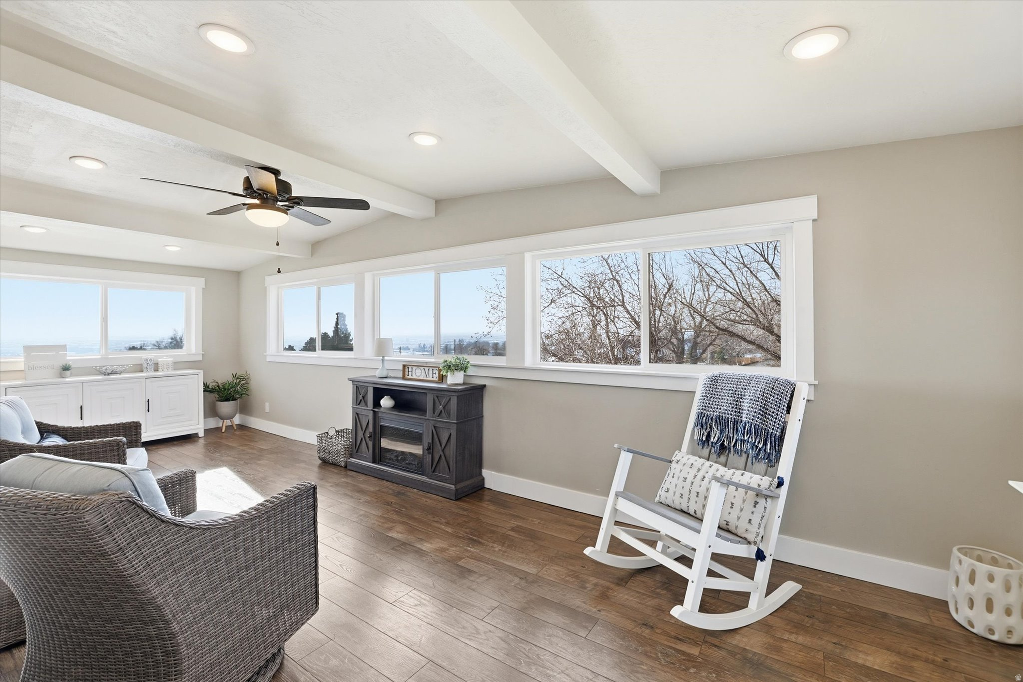 PLEASANT ACRES - Residential