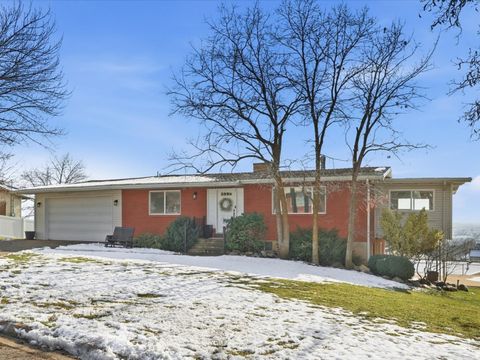 Photo of 789 W 3500 N, Pleasant View, UT 84414 (MLS # 2131494)