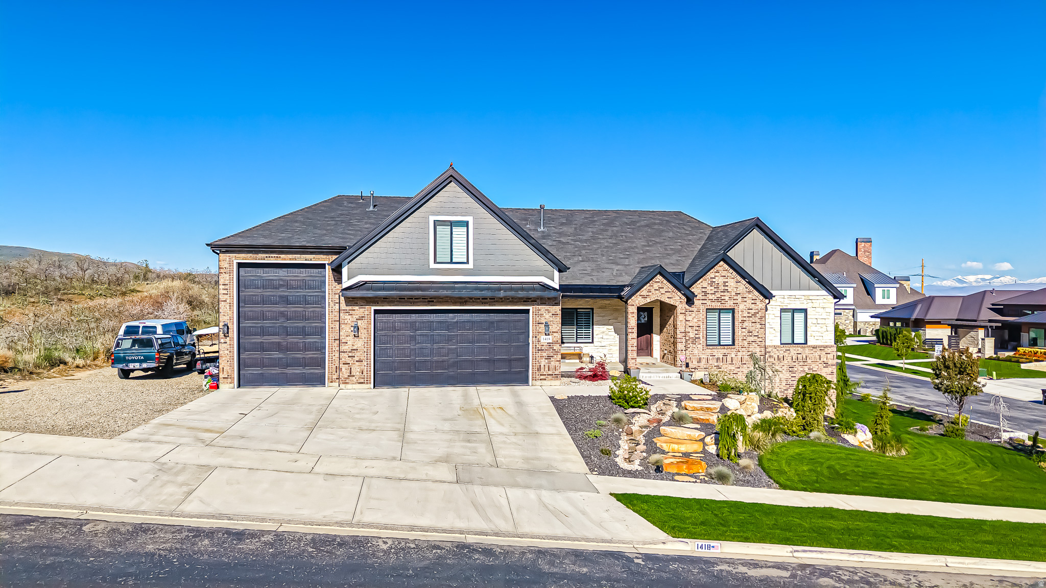 MOUNTAIN VIEW - Residential