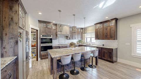 Tiny photo for 1418 S 500 E, Salem, UT 84653 (MLS # 2143121)