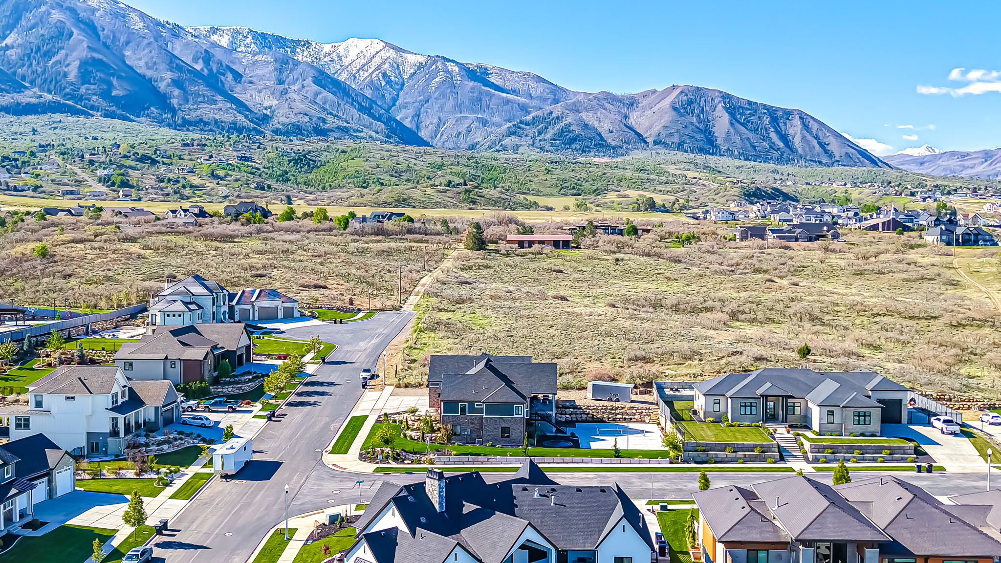 MOUNTAIN VIEW - Residential