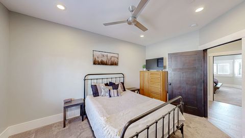 Tiny photo for 1418 S 500 E, Salem, UT 84653 (MLS # 2143121)