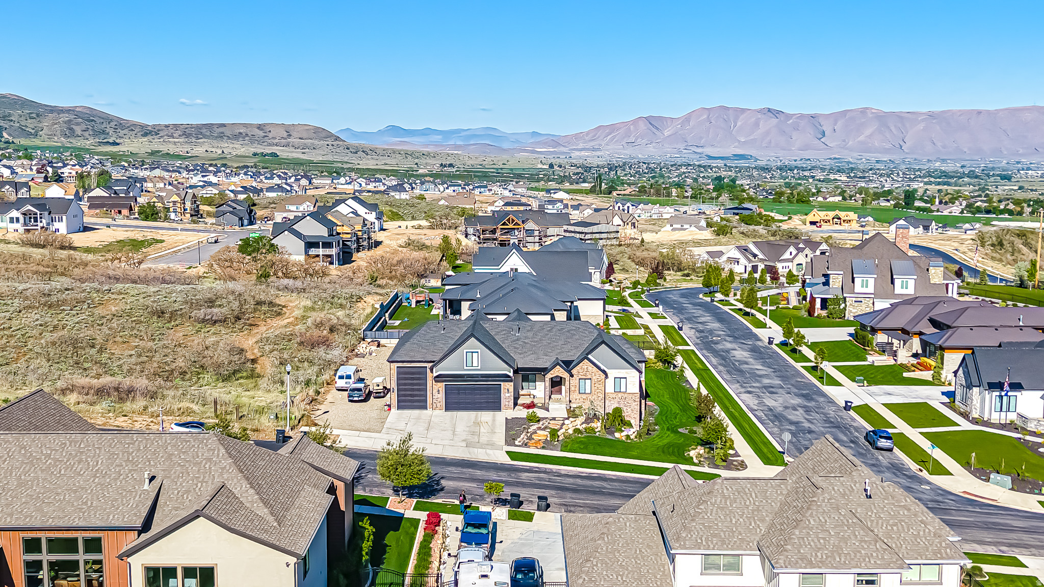 MOUNTAIN VIEW - Residential