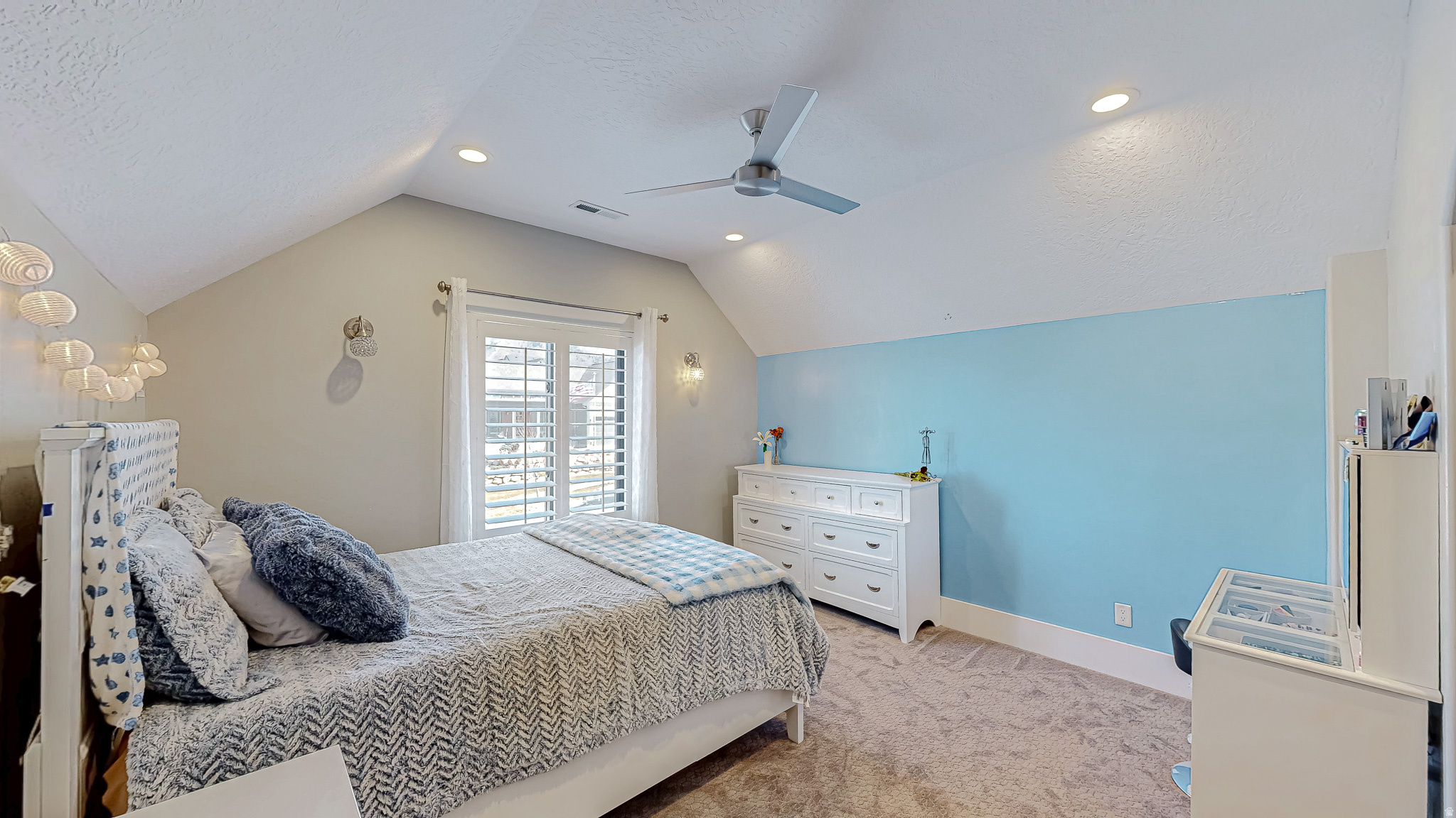 MOUNTAIN VIEW - Residential