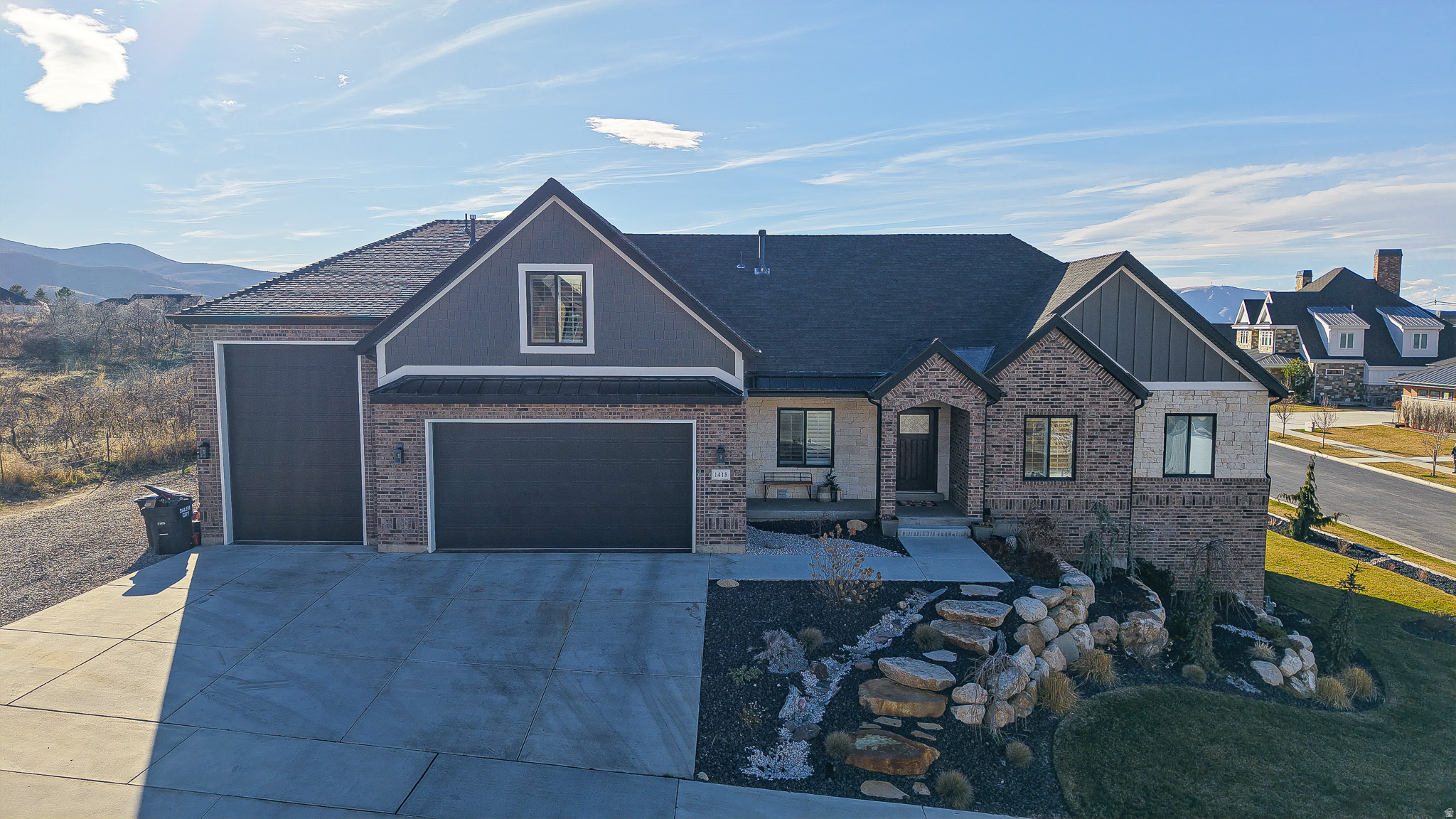 MOUNTAIN VIEW - Residential