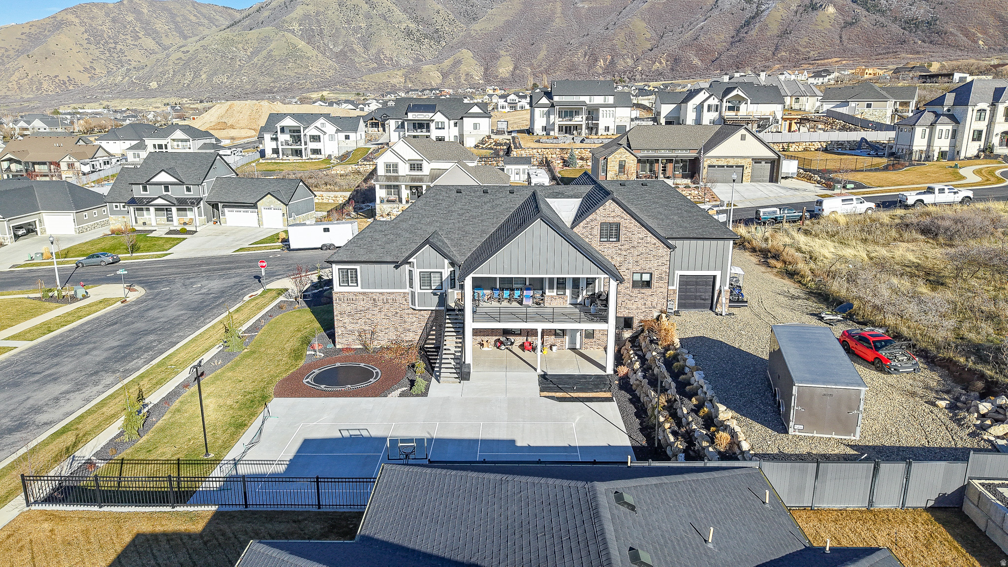 MOUNTAIN VIEW - Residential