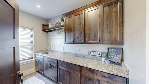 Tiny photo for 1418 S 500 E, Salem, UT 84653 (MLS # 2143121)