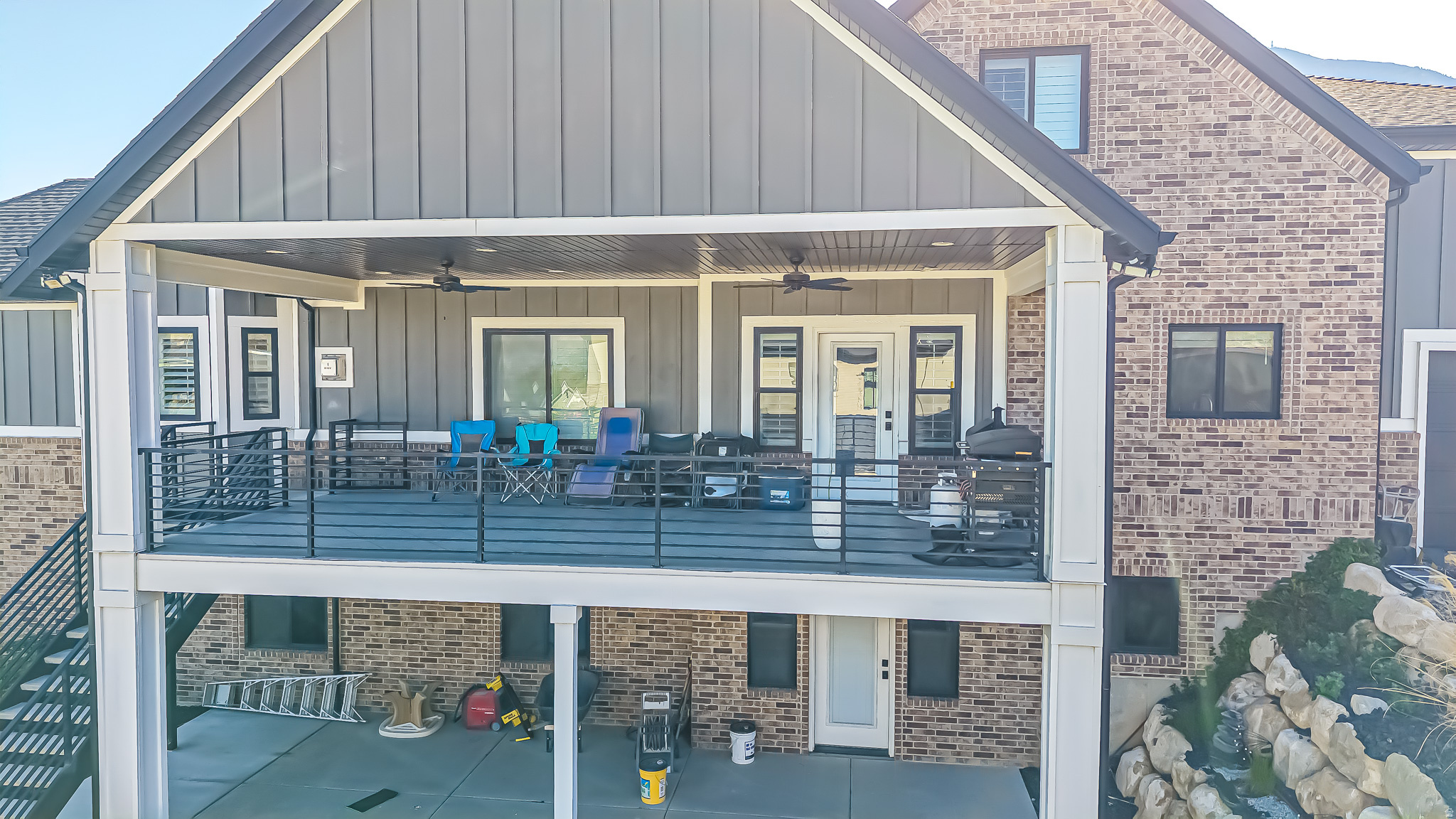 MOUNTAIN VIEW - Residential