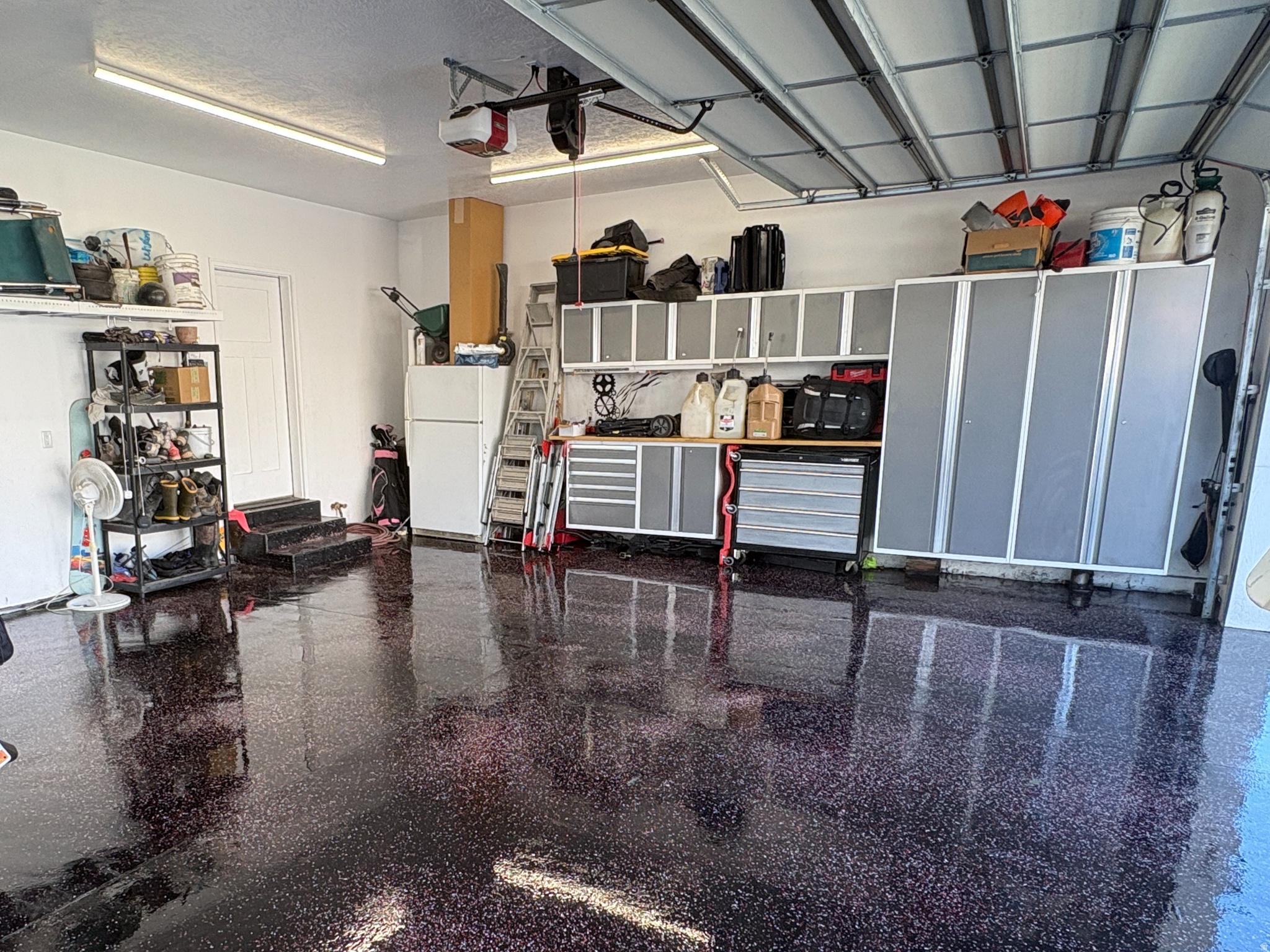 MOUNTAIN VIEW - Residential