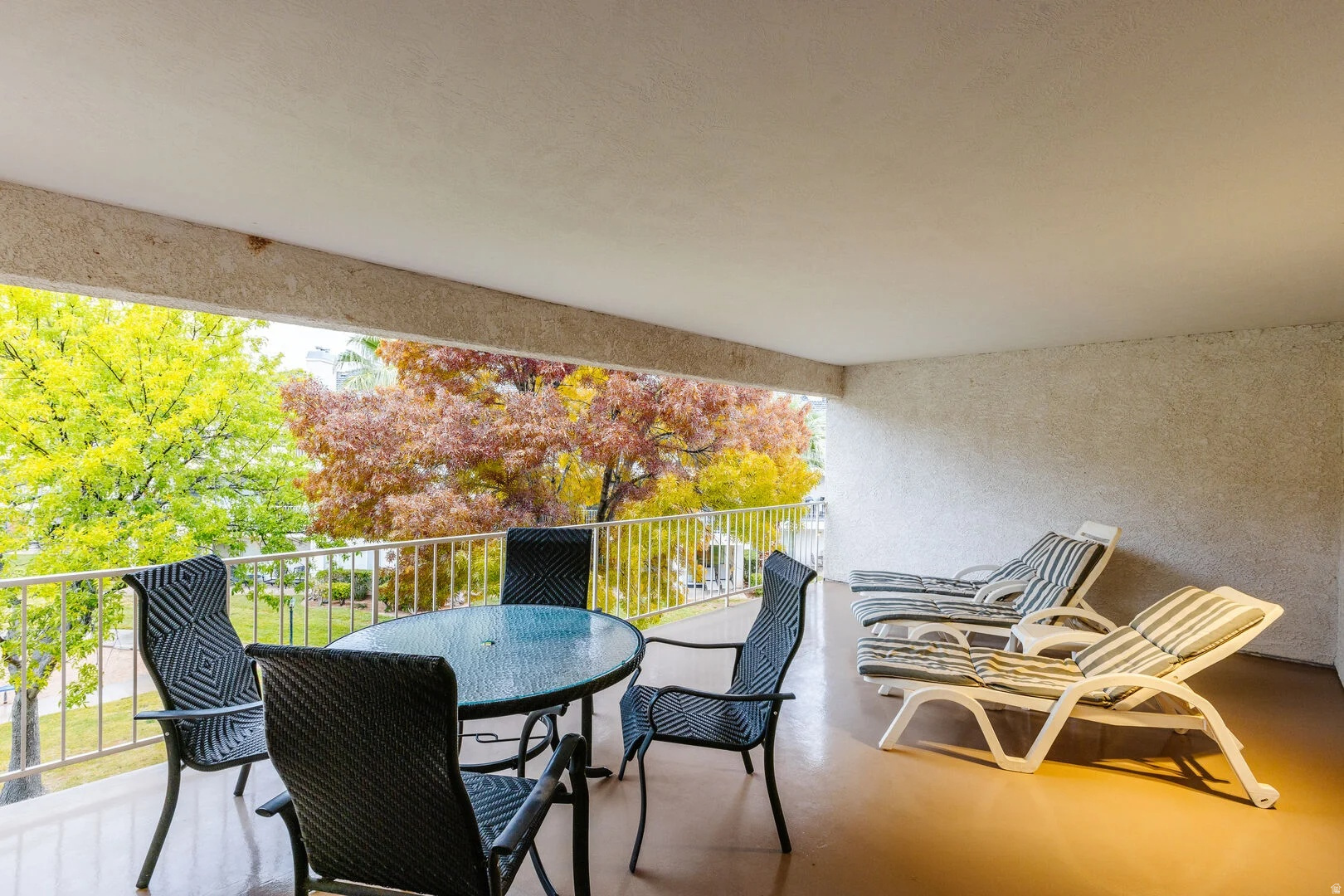 LAS PALMAS RESORT CONDOS - Residential