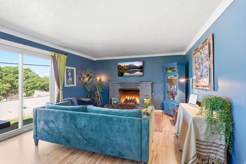 Tiny photo for 935 E 900 N, Bountiful, UT 84010 (MLS # 2153472)