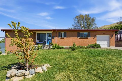 Photo of 935 E 900 N, Bountiful, UT 84010 (MLS # 2153472)