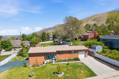 Tiny photo for 935 E 900 N, Bountiful, UT 84010 (MLS # 2153472)
