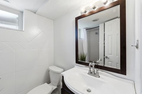 Tiny photo for 935 E 900 N, Bountiful, UT 84010 (MLS # 2153472)