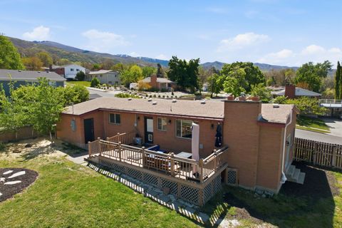 Tiny photo for 935 E 900 N, Bountiful, UT 84010 (MLS # 2153472)