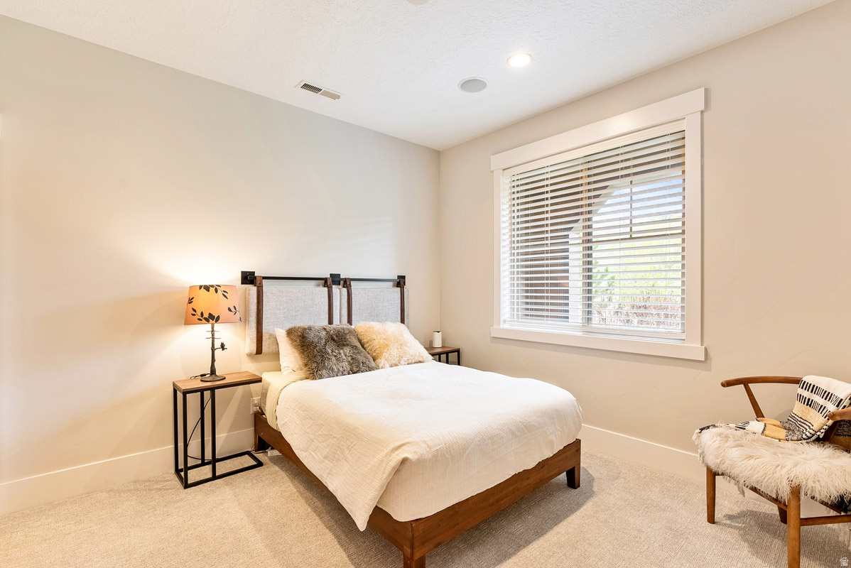 PARKS EDGE - Residential
