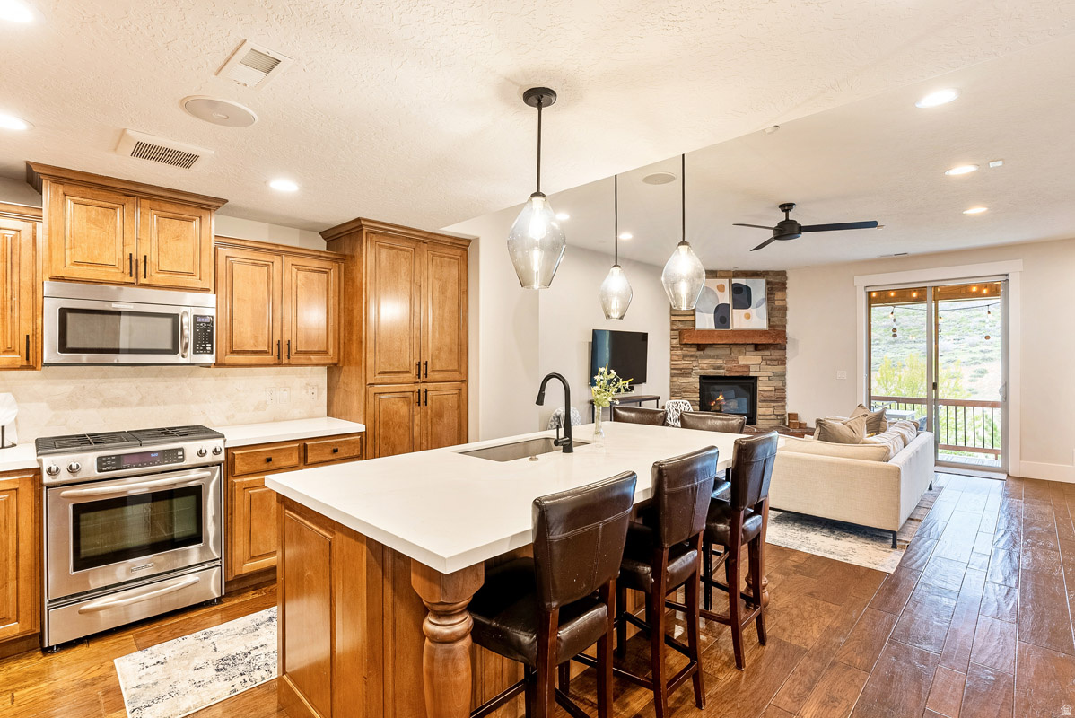 PARKS EDGE - Residential