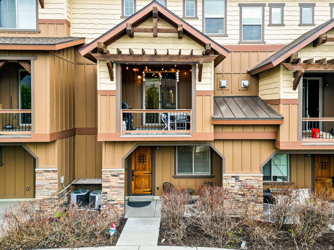 PARKS EDGE - Residential