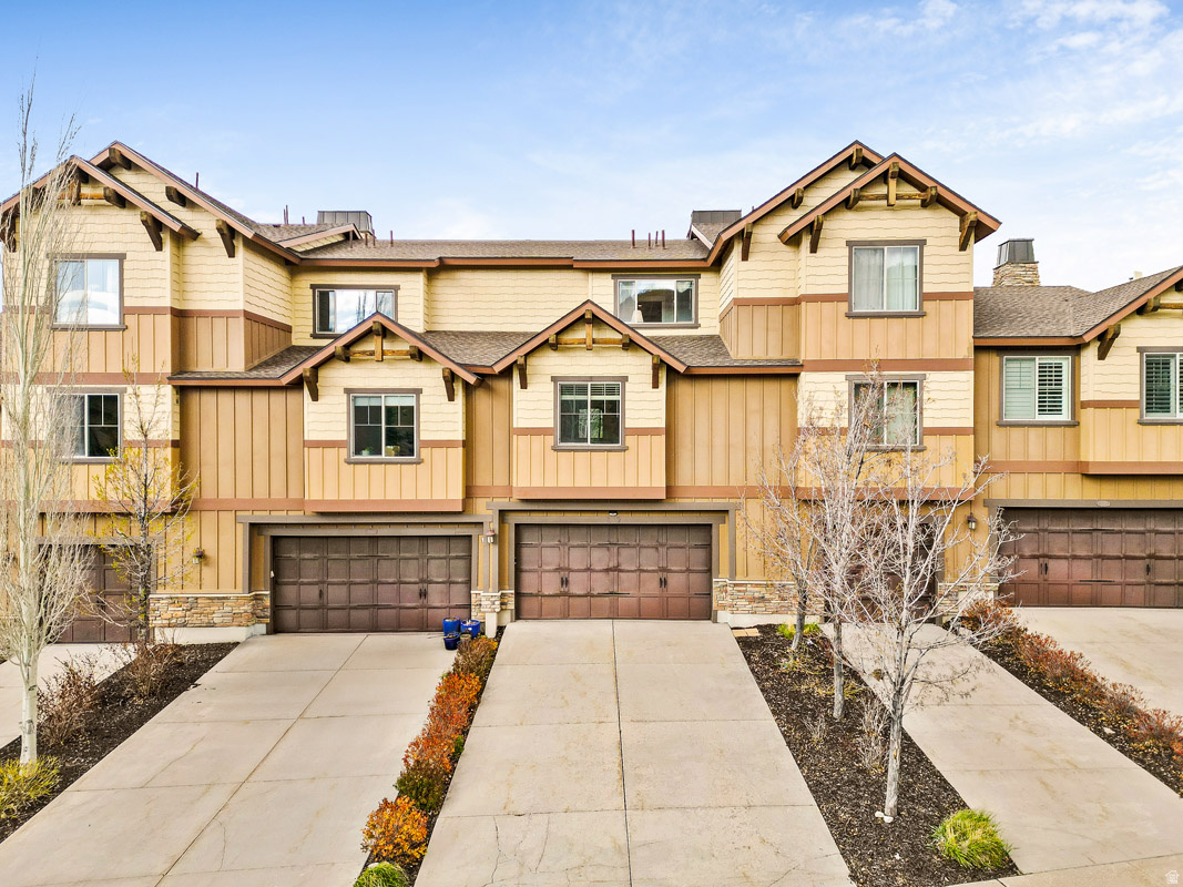 PARKS EDGE - Residential