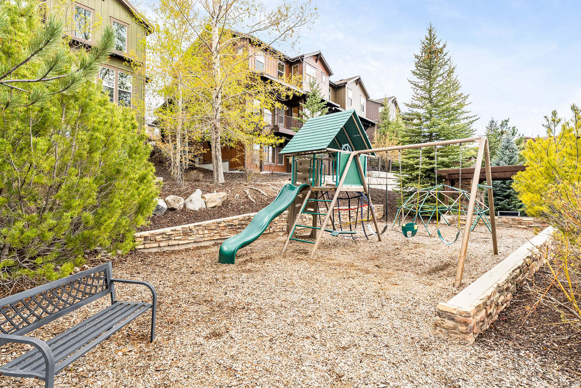 PARKS EDGE - Residential