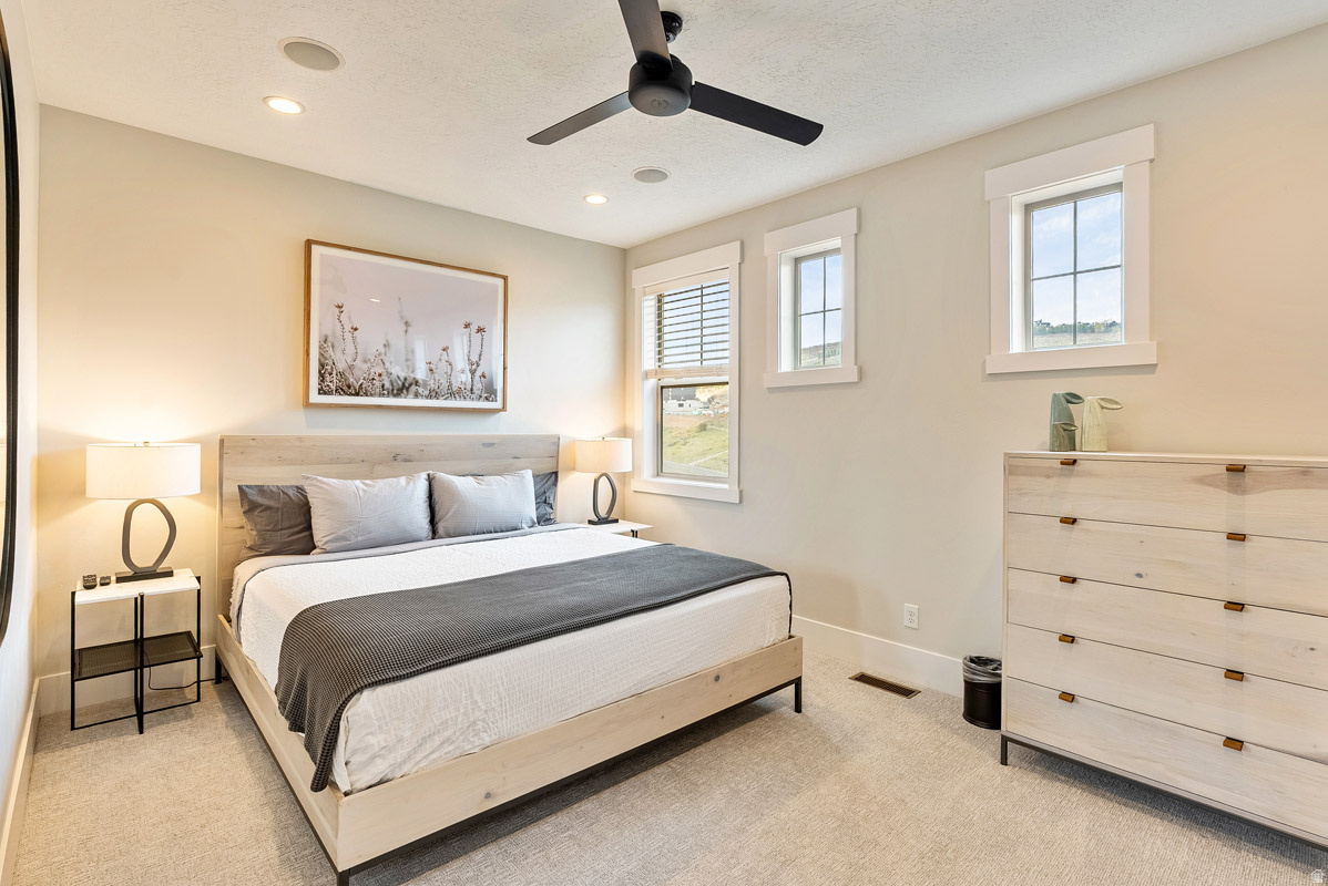 PARKS EDGE - Residential