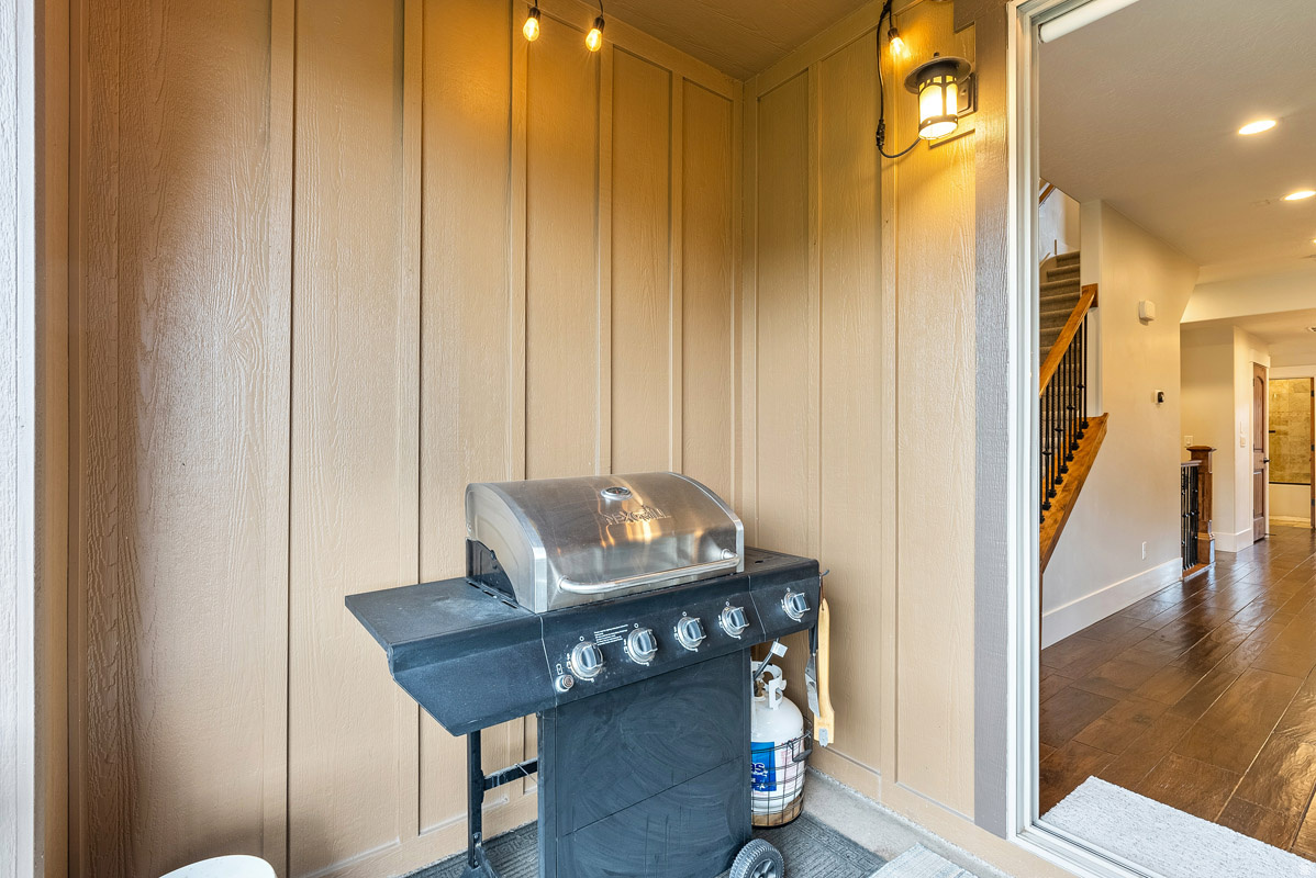 PARKS EDGE - Residential