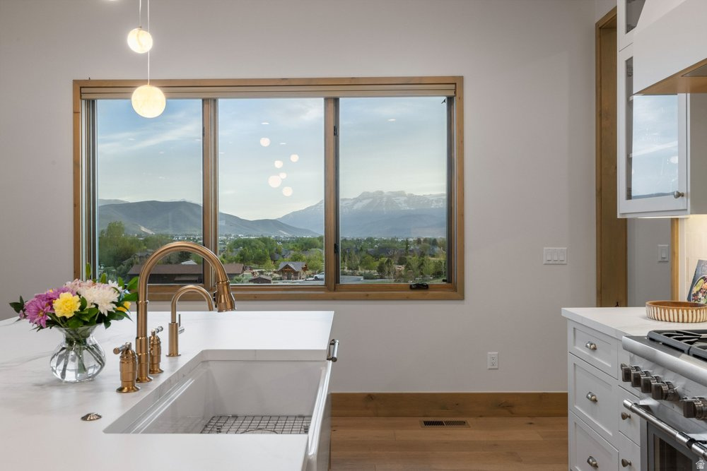 RED LEDGES - Residential