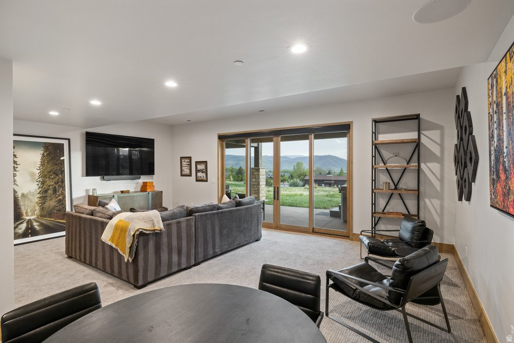 RED LEDGES - Residential