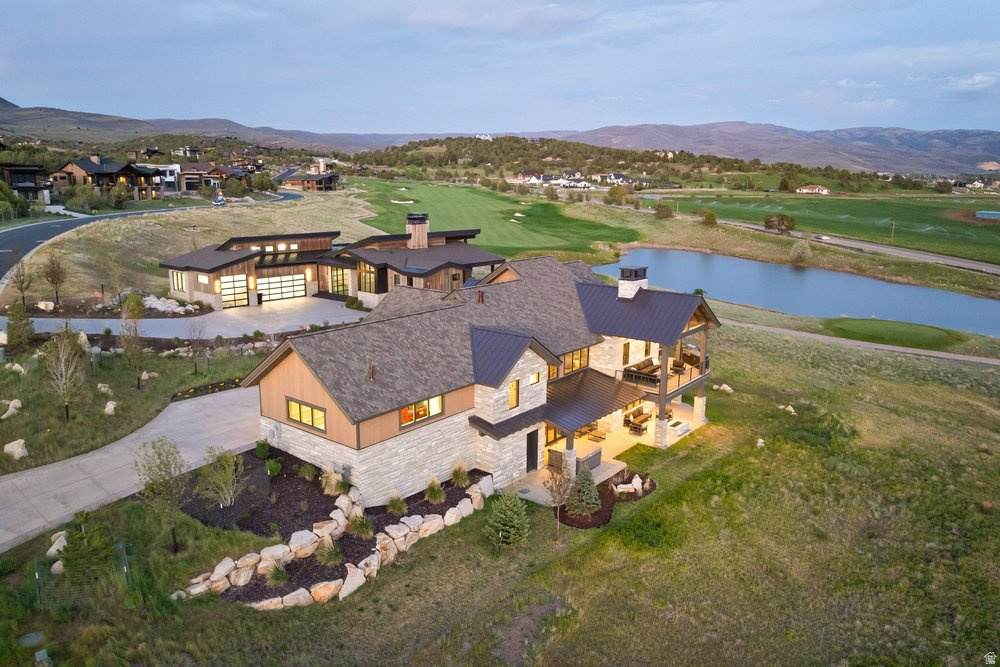 RED LEDGES - Residential