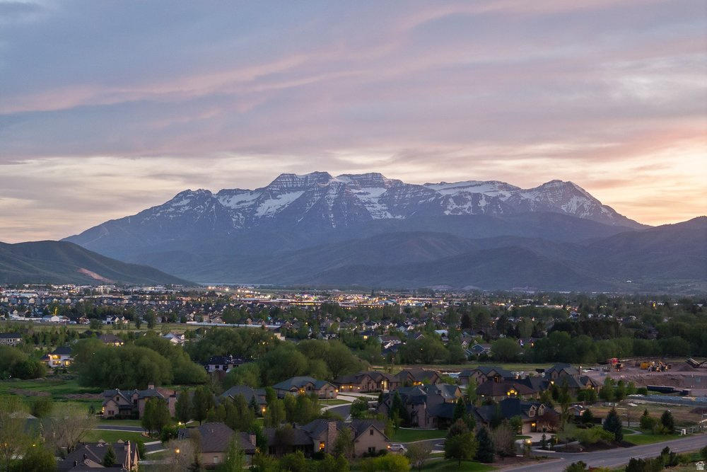 RED LEDGES - Residential