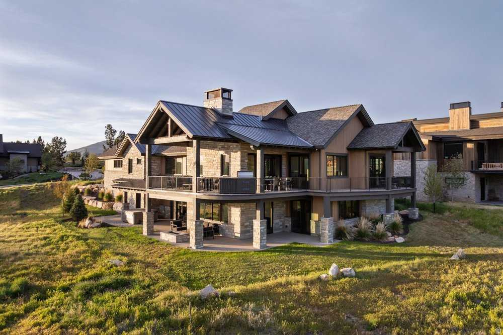 RED LEDGES - Residential