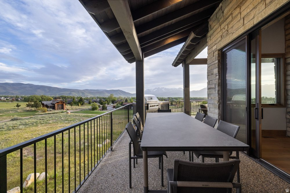 RED LEDGES - Residential