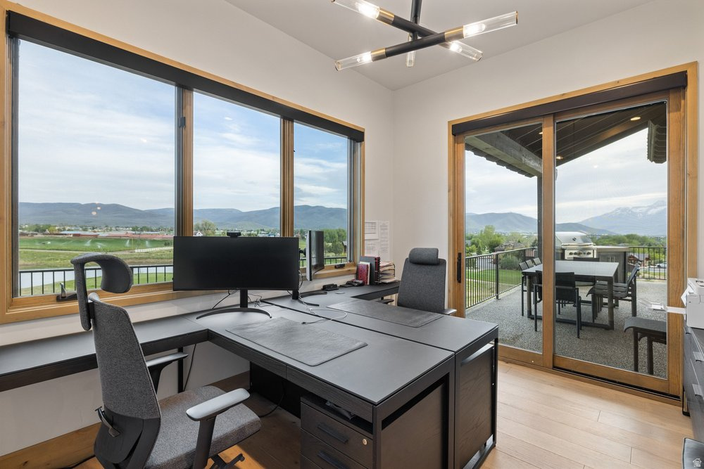 RED LEDGES - Residential