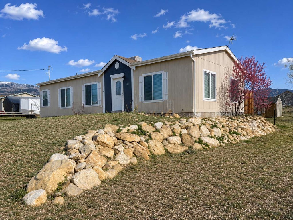 Photo of 450 E 400 N, Spring City, UT 84662 (MLS # 2174489)