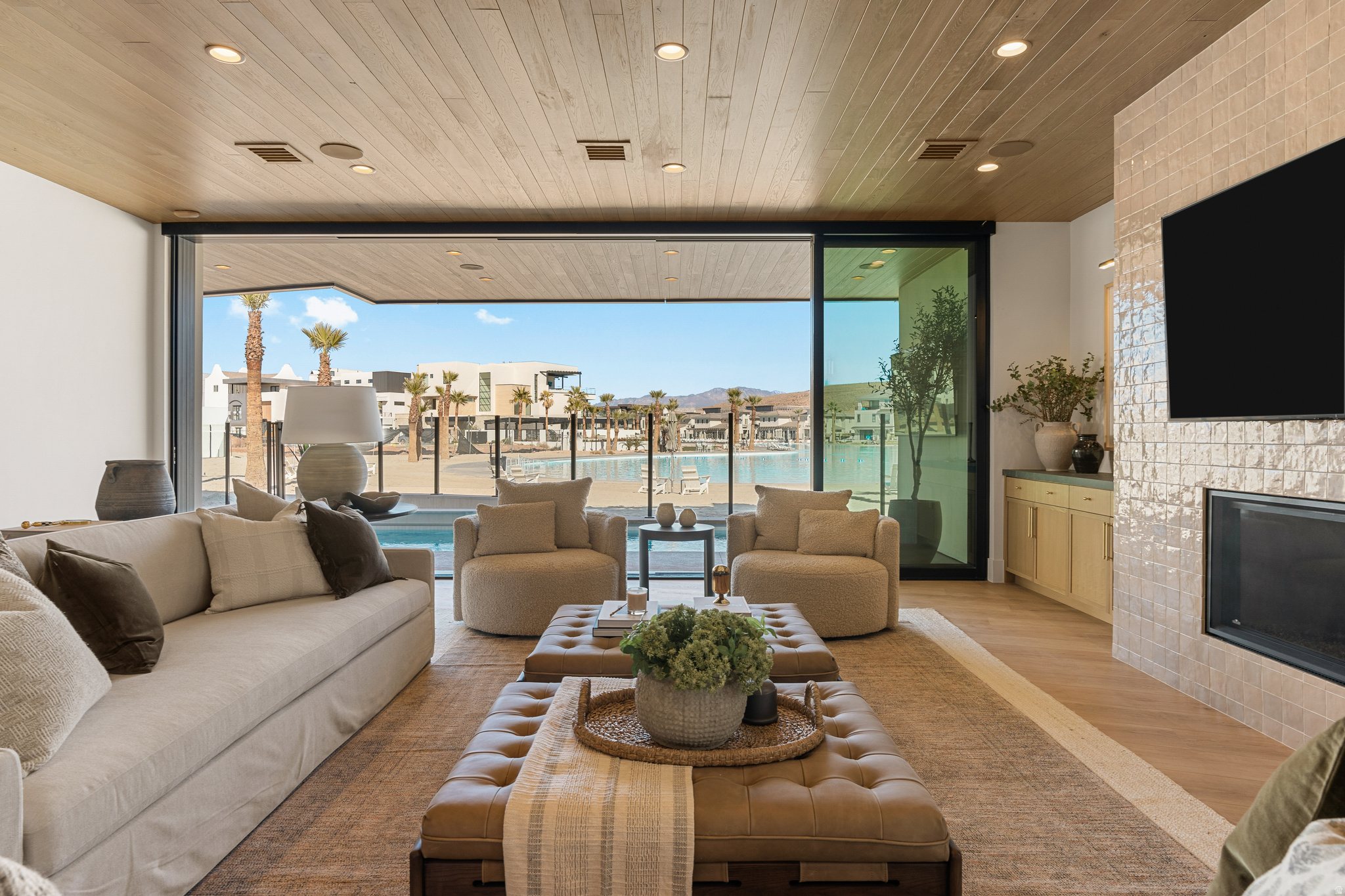 WATERS EDGE AT DESERT COLOR SHORES - Residential