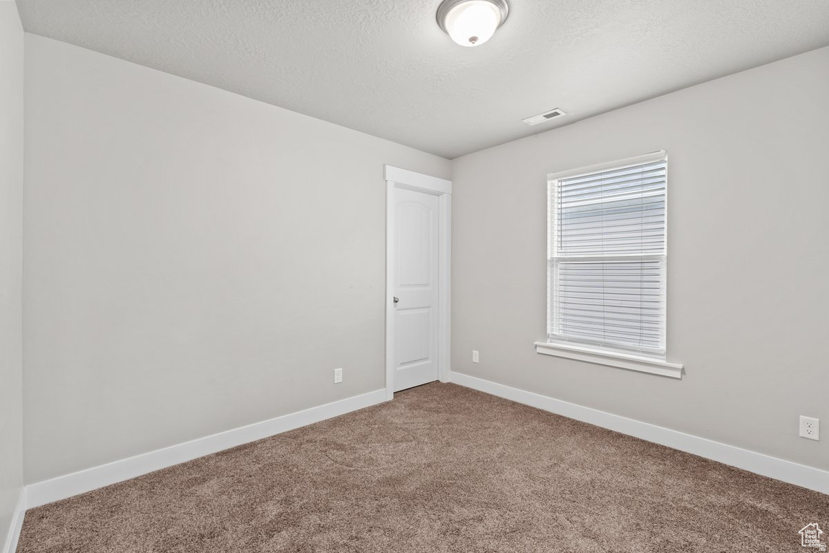 COLONIAL PARK - Residential