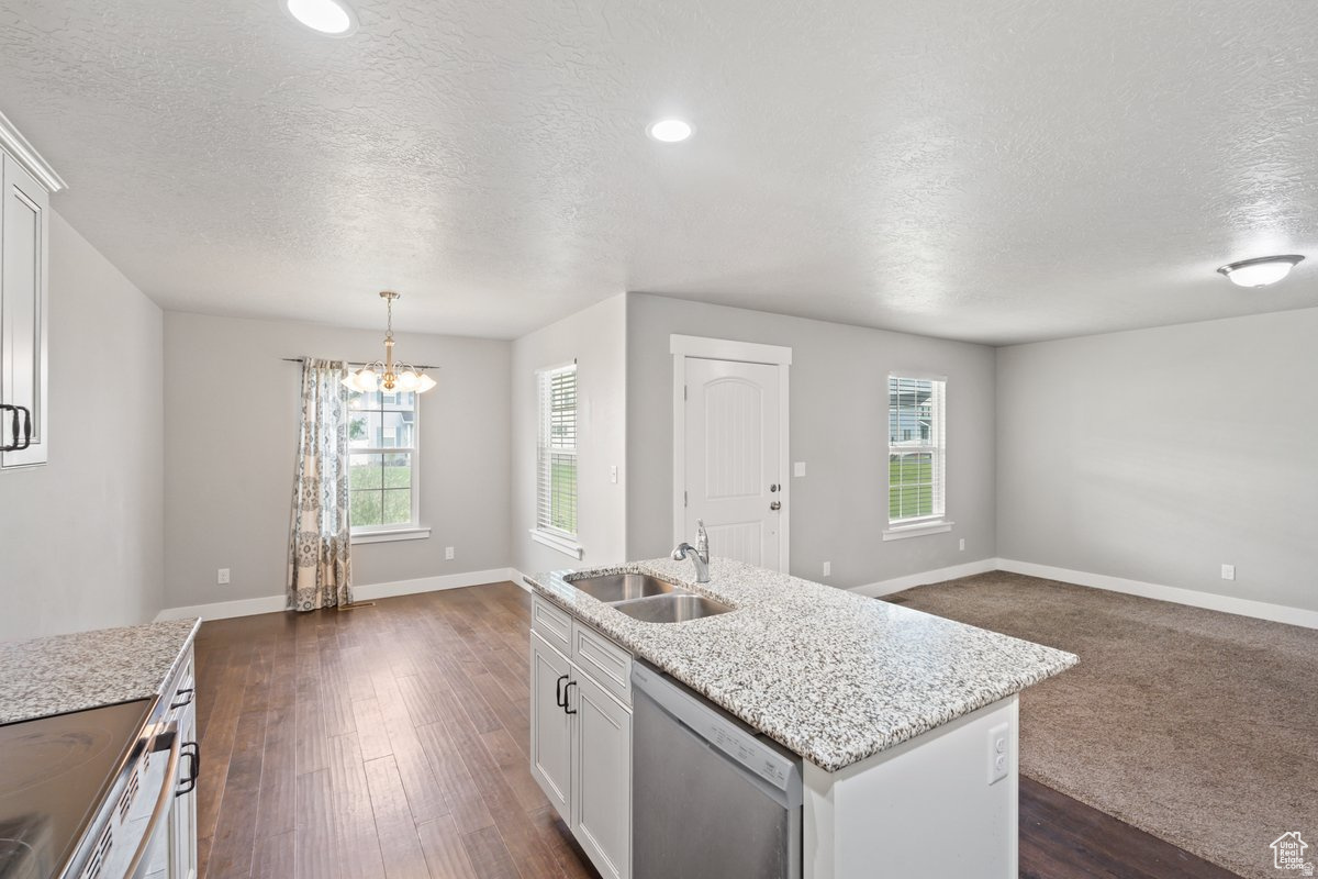 COLONIAL PARK - Residential