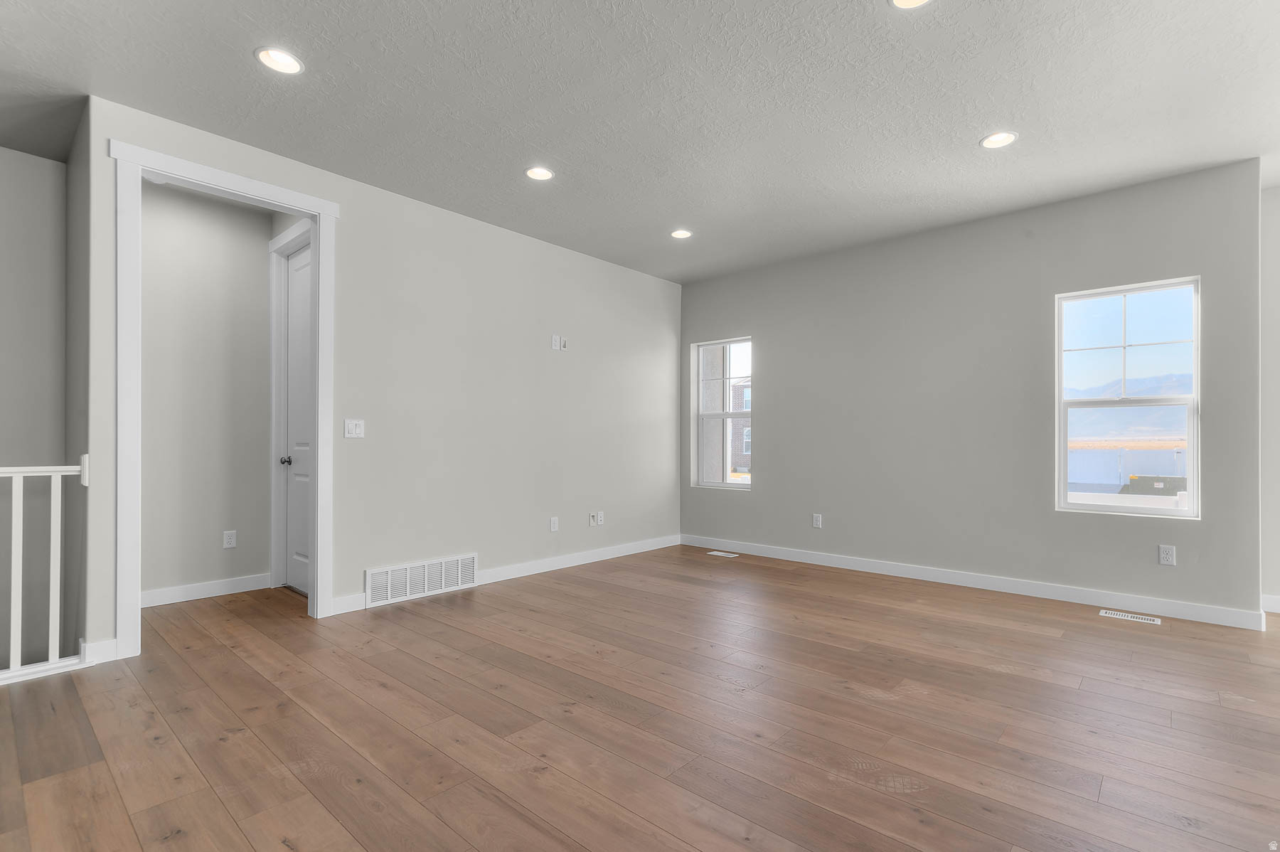 OVERLAND GARDENS D182 - Residential