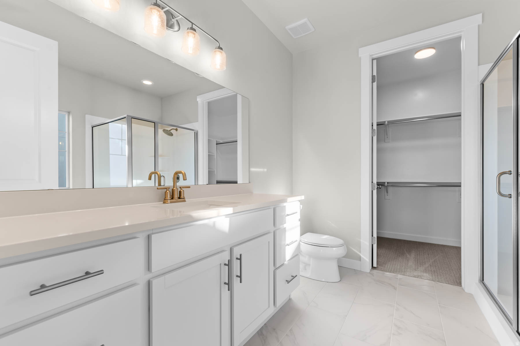 OVERLAND GARDENS D182 - Residential