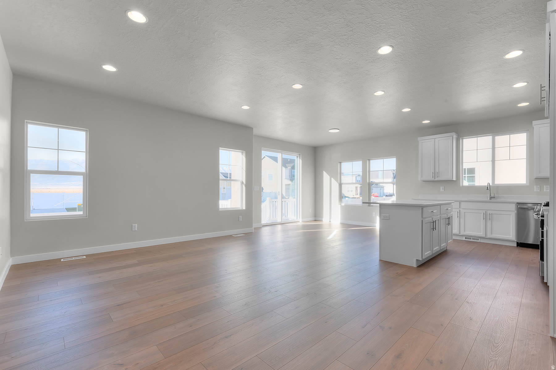 OVERLAND GARDENS D182 - Residential