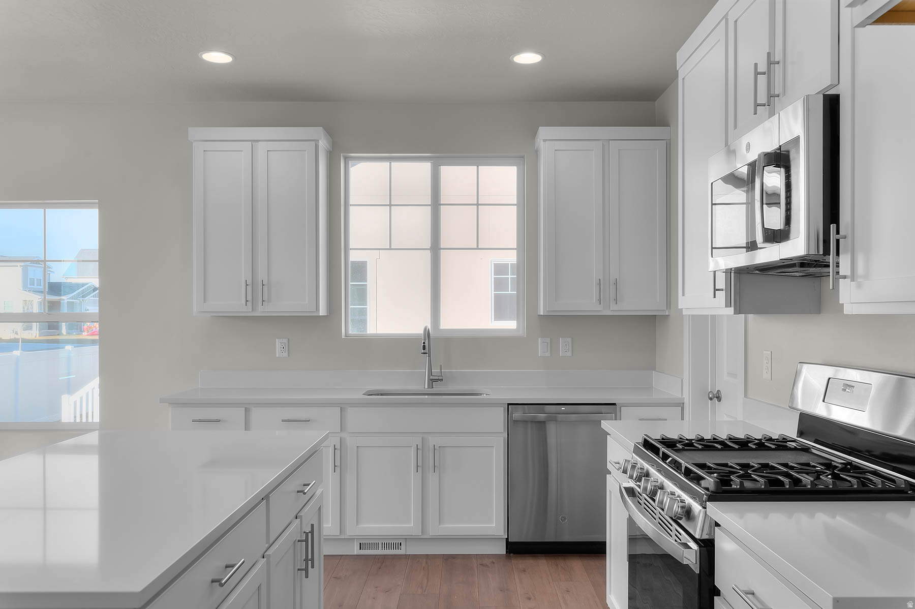 OVERLAND GARDENS D182 - Residential