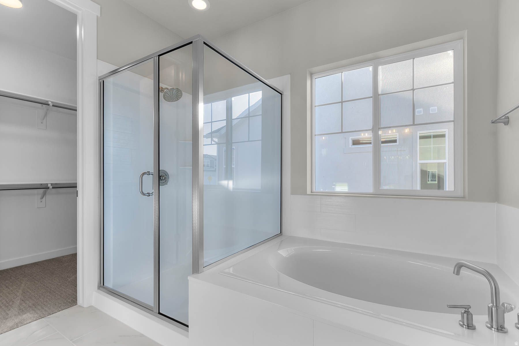 OVERLAND GARDENS D182 - Residential