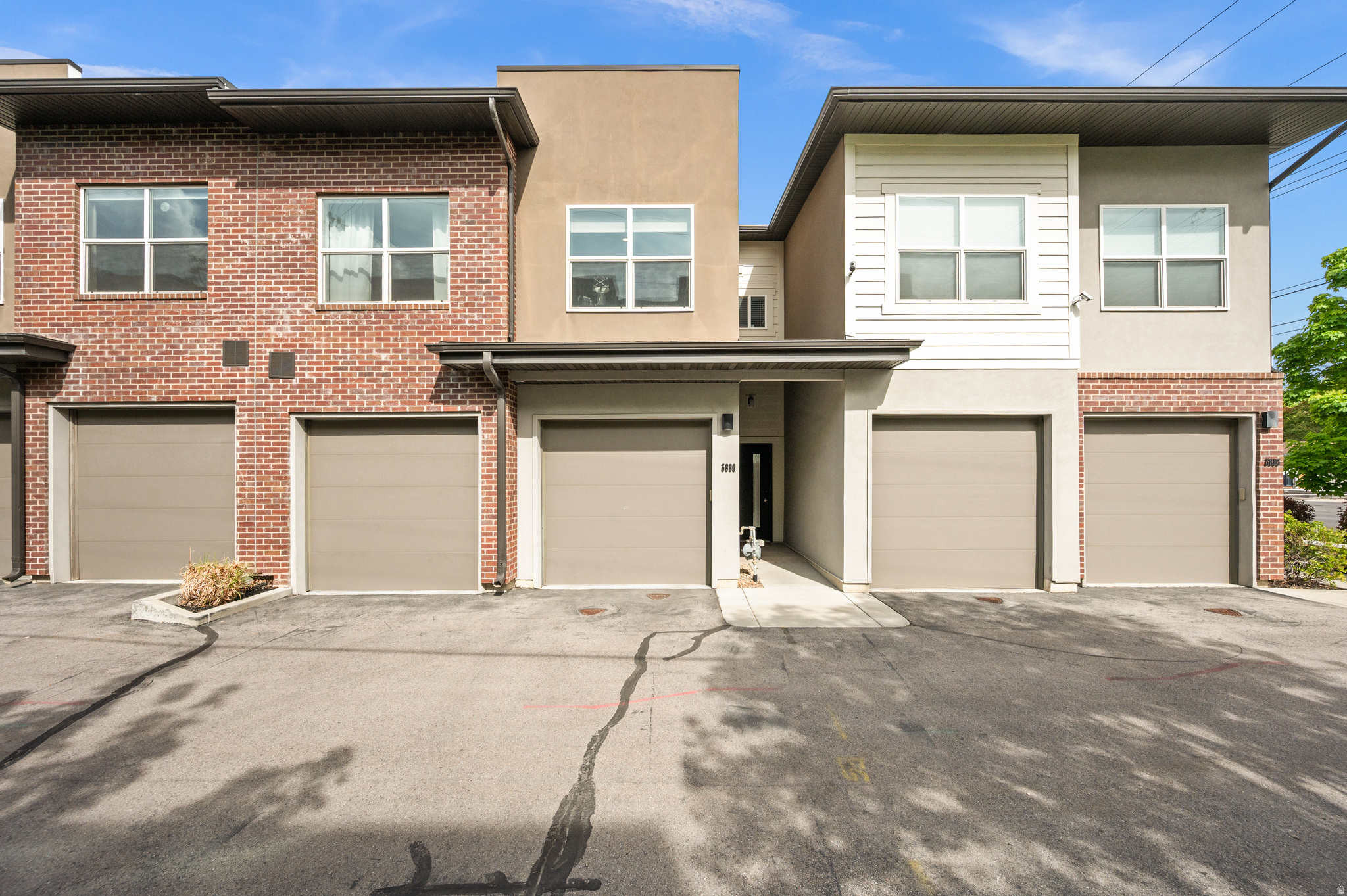 ATHERTON PARK - Residential