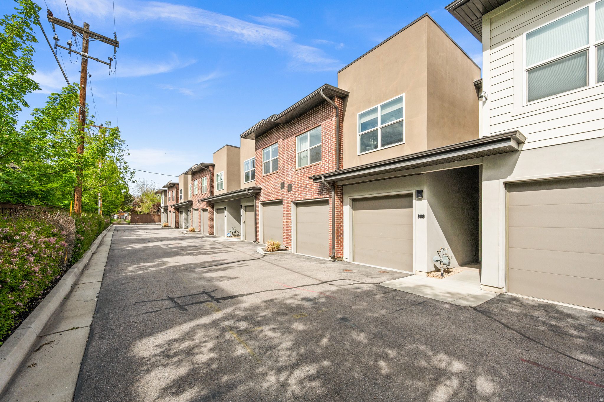 ATHERTON PARK - Residential