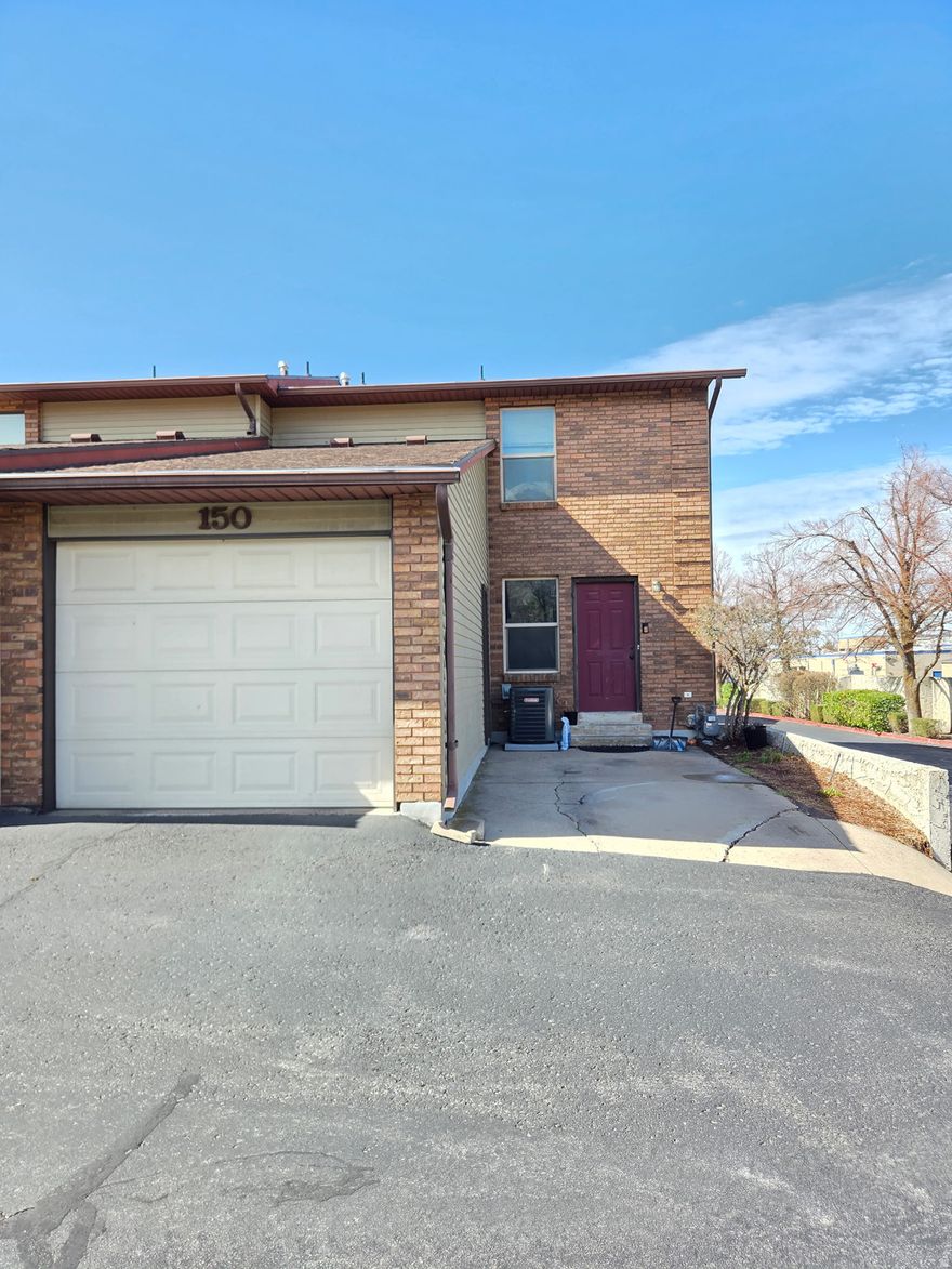 Inviting townhome with many updates!  Carpets, laminate flooring and paint only 1  years old.  New electric oven, furnace, A/C, microwave, stove cook top, dishwasher and expansion tank. Some updated electrical and plumbing.  The home features walk in closets, spacious family room, open kitchen design and fenced patio in back.  Beautiful mountain views and close to the Centerville Canyon Trails.  Centrally located in the community and close to the Plaza shopping, schools, Island View and William R Smith Parks. Don't miss out on this great first time home opportunity!